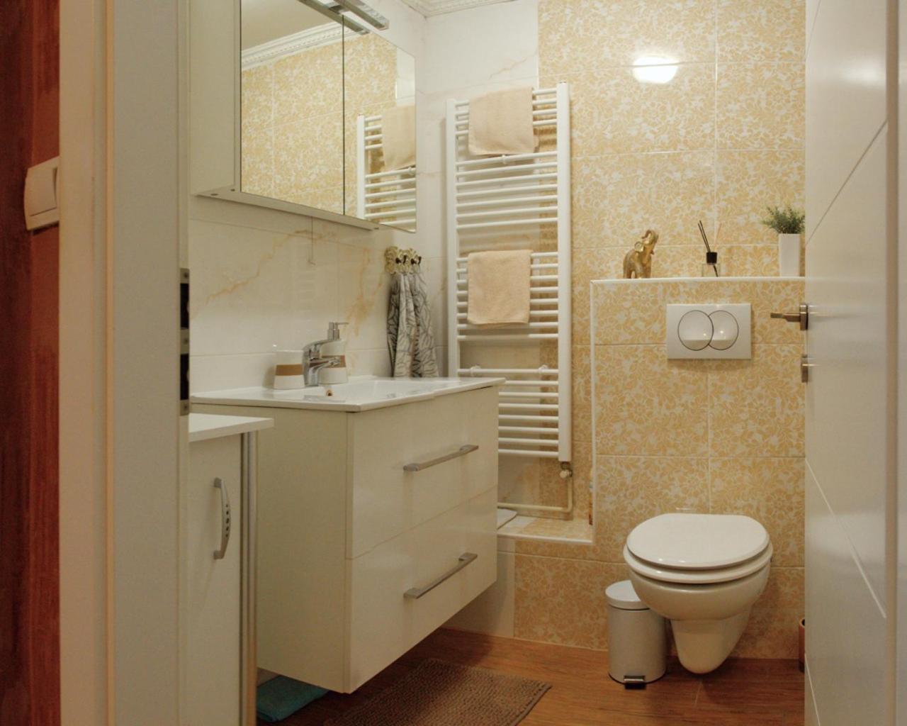 Sunny Day -Arena Zagreb , 2 Bathrooms, 102M², חדר תמונה